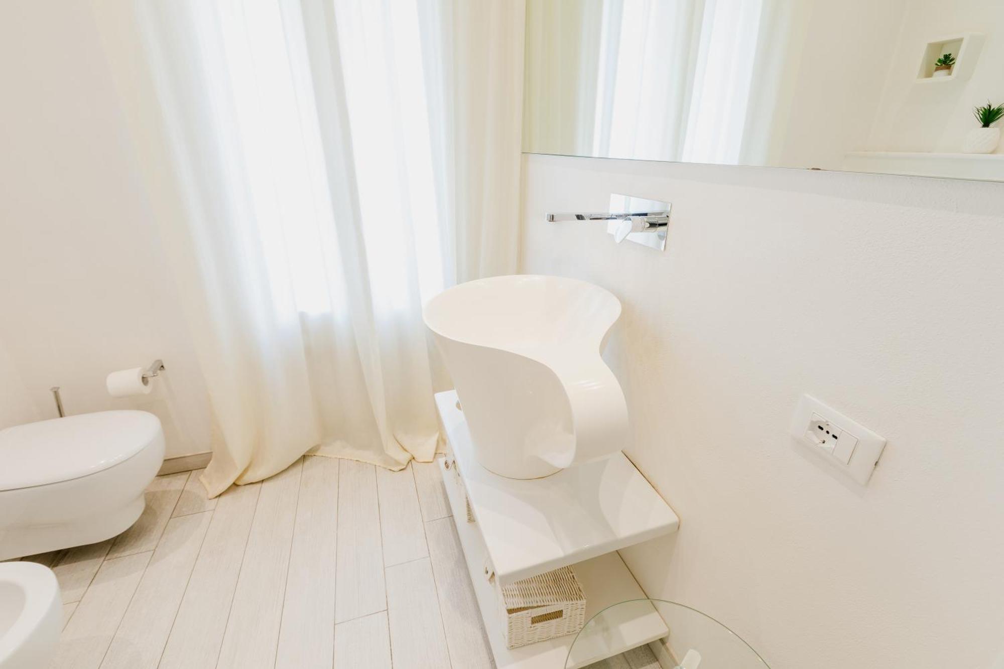 Apartment 51 White *