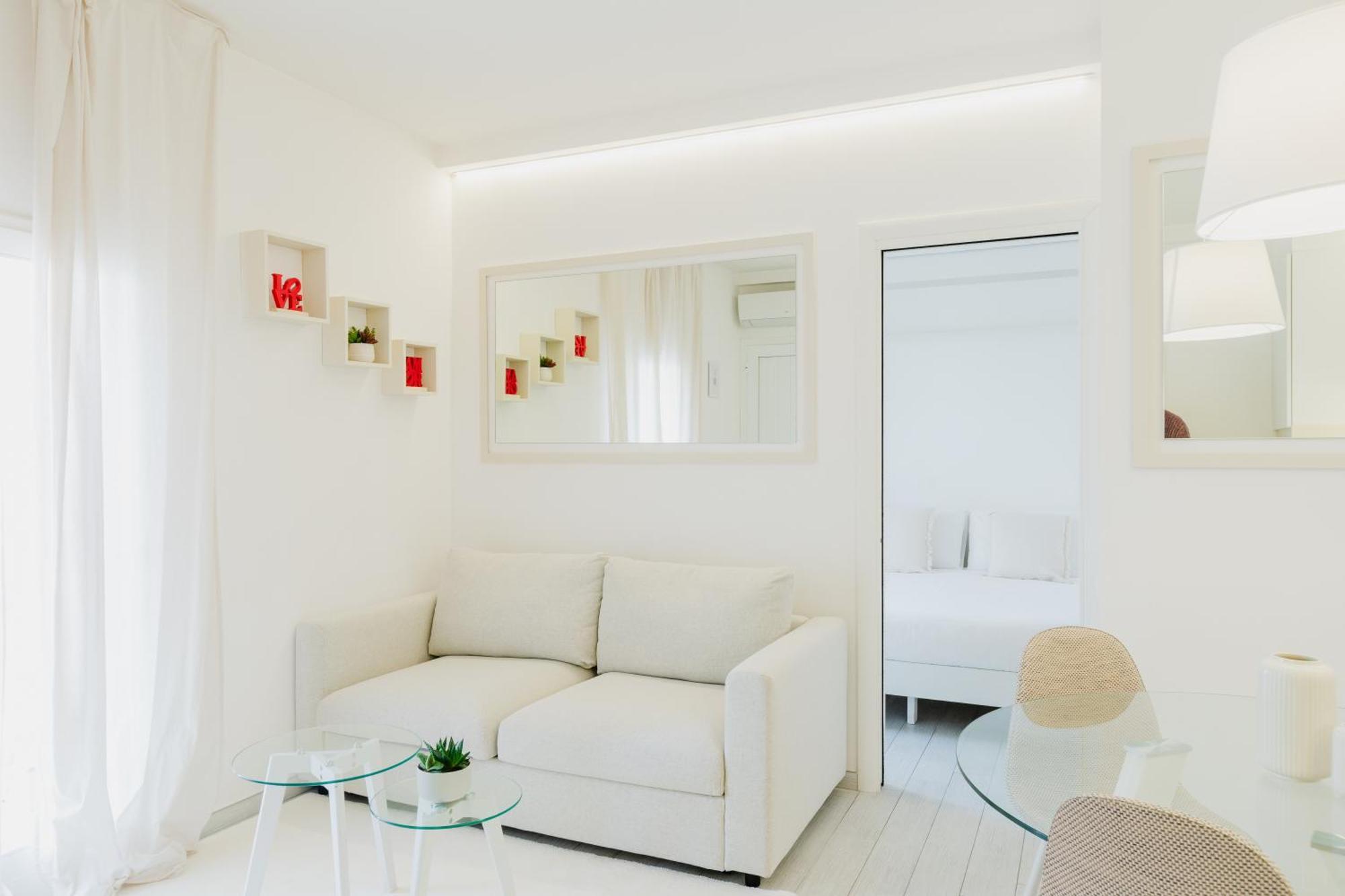 51 White * Forte dei Marmi